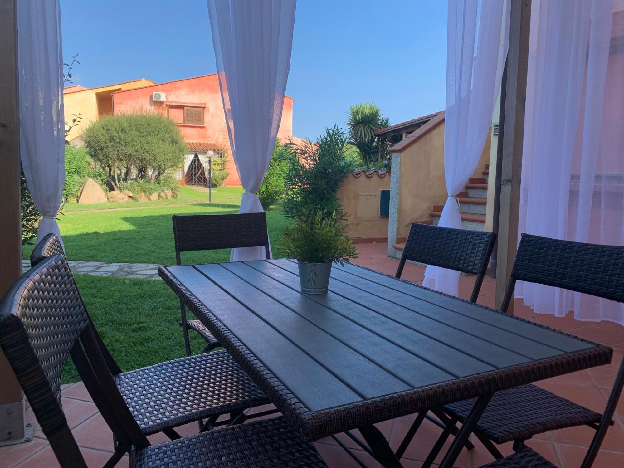 Casa Smeralda: Con Giardino E Vicino Al Mare Punta Molara Экстерьер фото