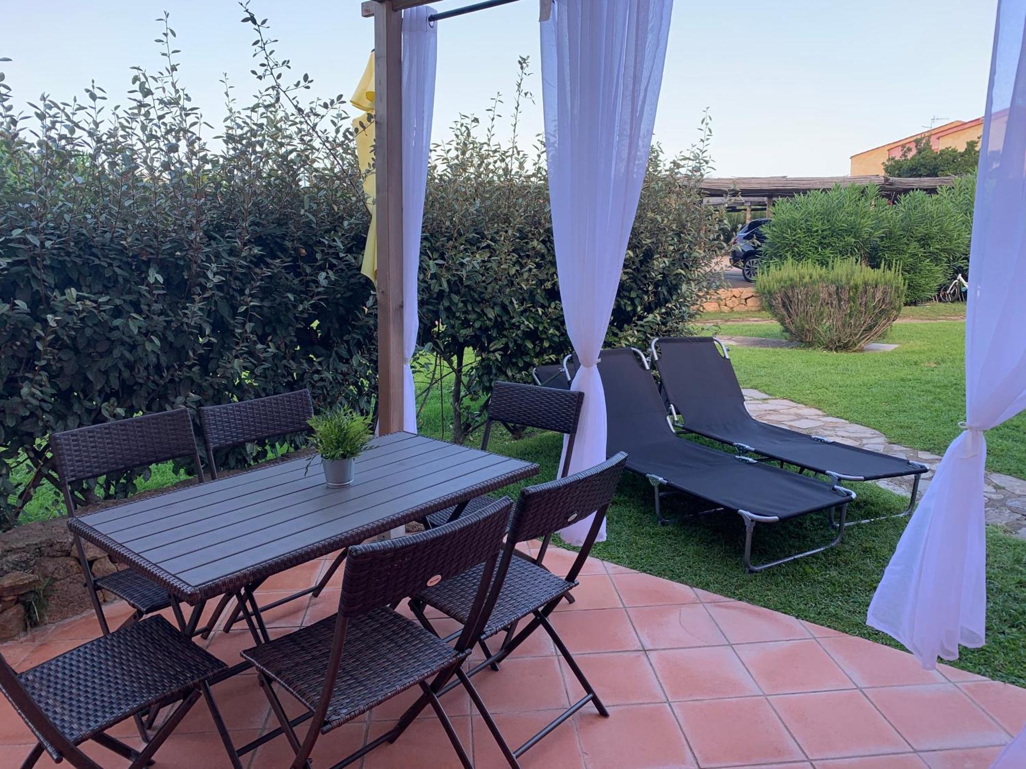 Casa Smeralda: Con Giardino E Vicino Al Mare Punta Molara Экстерьер фото